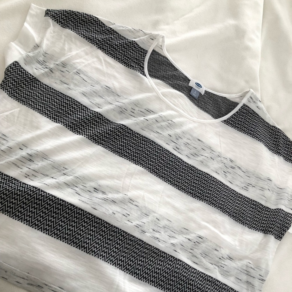Cute Old Navy top